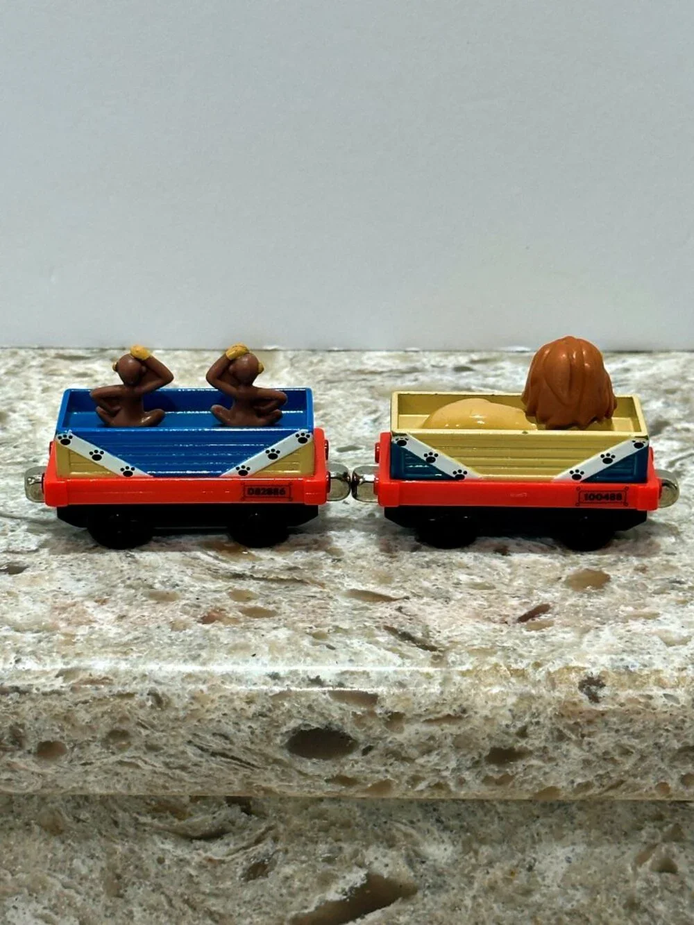 Thomas Friends Sodor Zoo Lion Monkey Cars Take Along Die Cast 2006 Lot ~NO SOUND